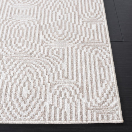 Safavieh Bayside Bay136T Ivory/Light Brown Rug.