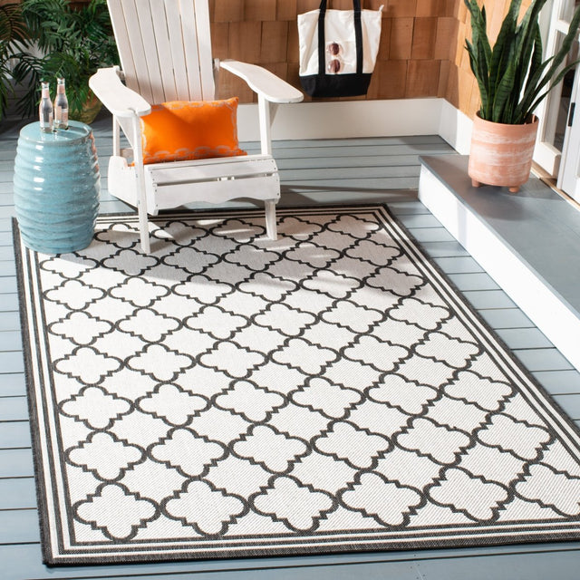 Safavieh Beach House Bhs121A Light Grey/Charcoal Rug.