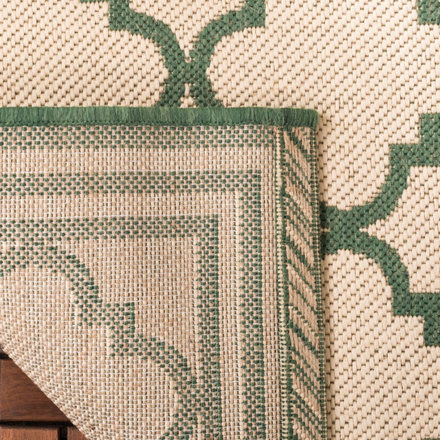 Safavieh Beach House Bhs121W Cream/Green Rug.