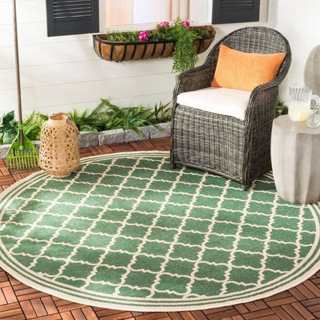 Safavieh Beach House Bhs121Y Green/Creme Rug.