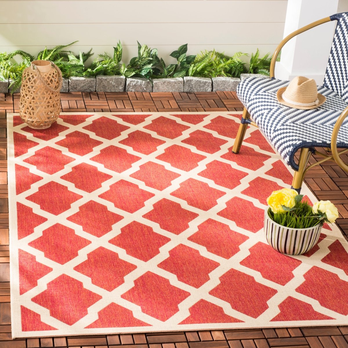 Safavieh Beach House Bhs122Q Red/Creme Rug.