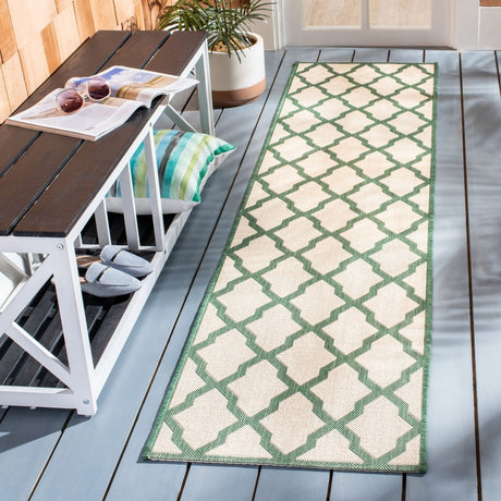 Safavieh Beach House Bhs122W Cream/Green Rugs.