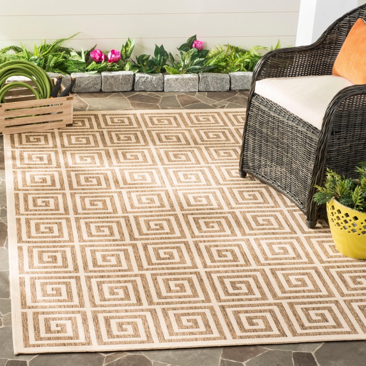 Safavieh Beach House Bhs129D Beige/Cream Rugs.