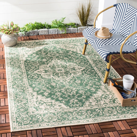 Safavieh Beach House Bhs137Y Green/Creme Rugs.