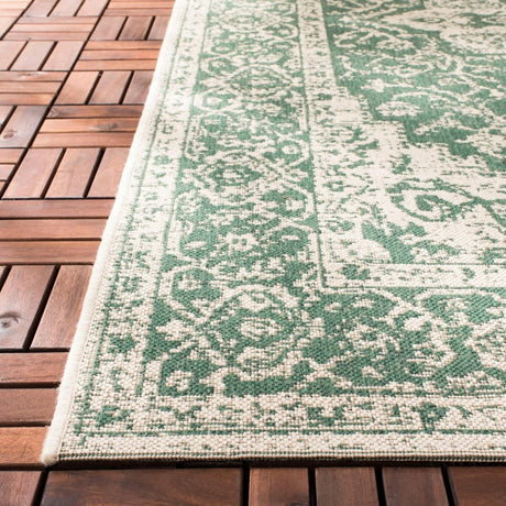 Safavieh Beach House Bhs137Y Green/Creme Rugs.