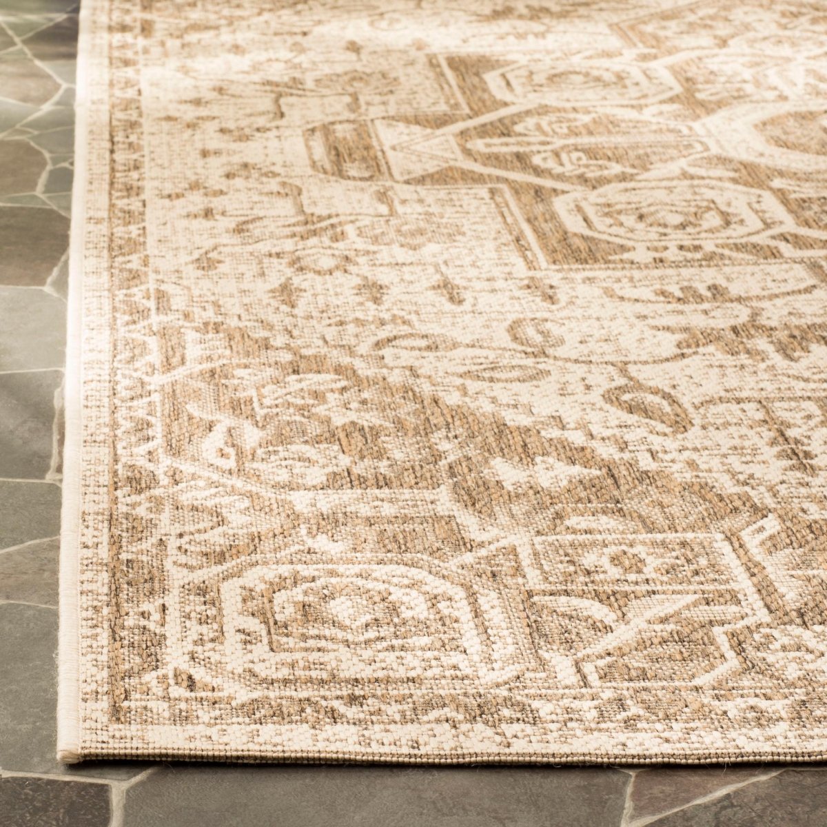 Safavieh Beach House Bhs138B Beige/Cream Rugs.