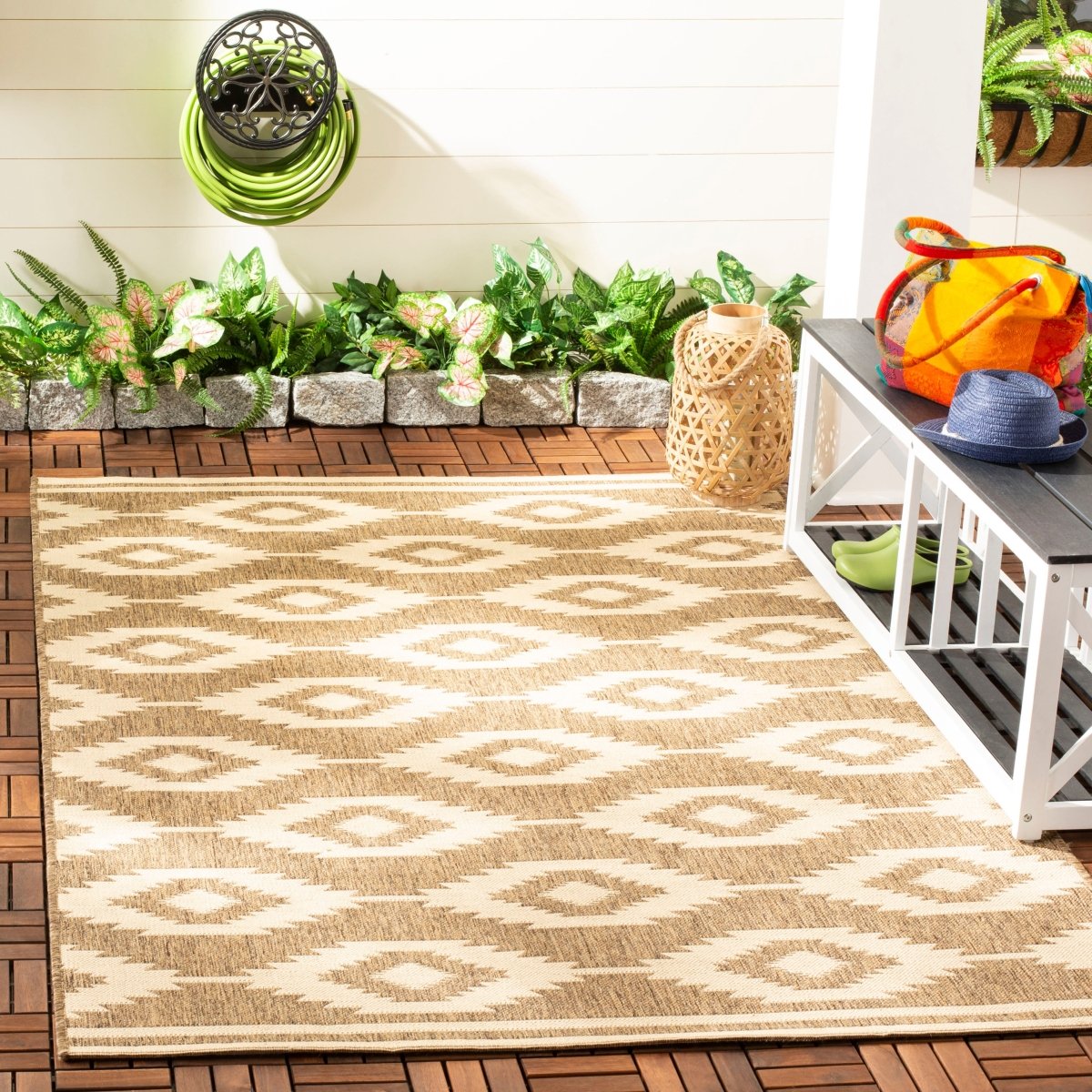 Safavieh Beach House Bhs171A Cream/Beige Rugs.