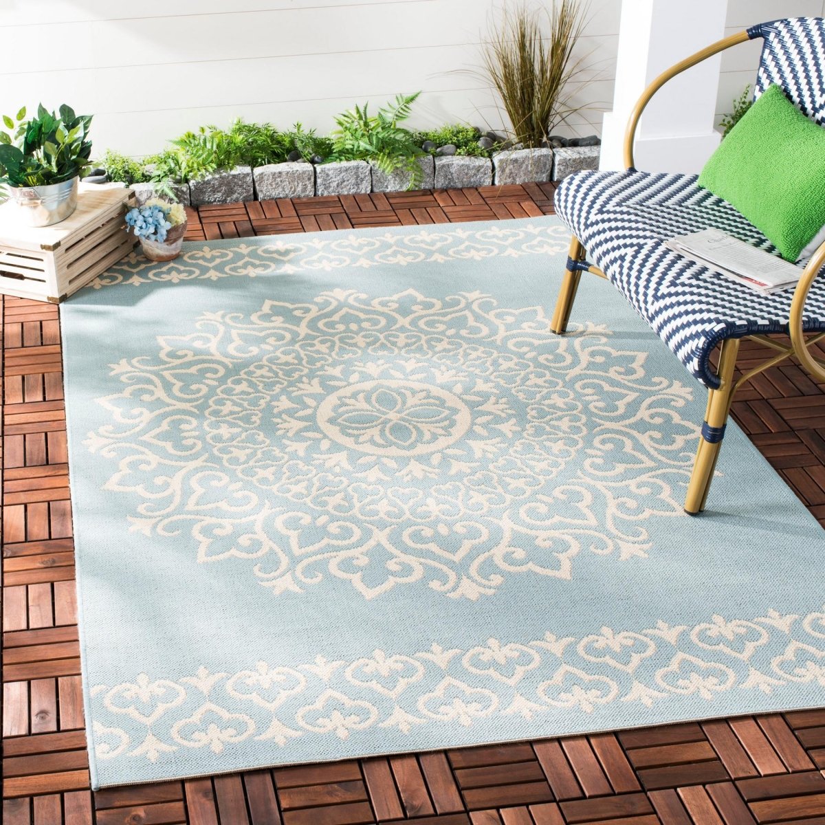 Safavieh Beach House Bhs183L Cream/Aqua Rugs.