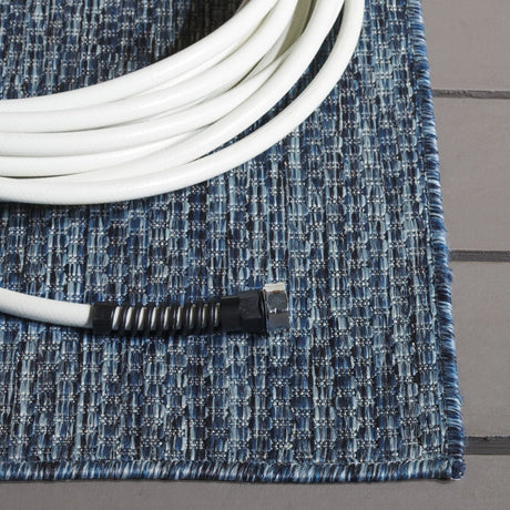 Safavieh Beach House Bhs260N Navy Rug.