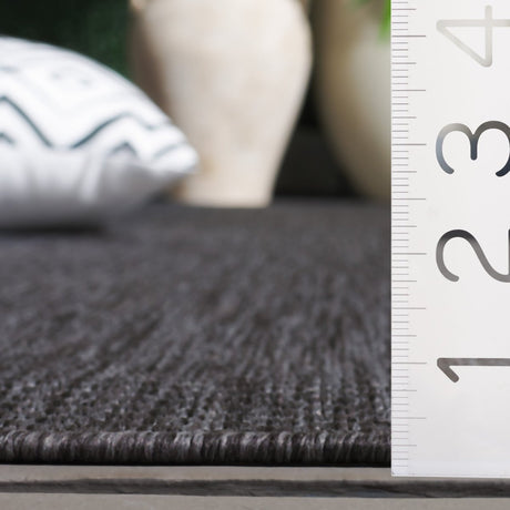 Safavieh Beach House Bhs260Z Black Rug.