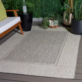 Safavieh Beach House 5'-3" x 7'-6" Rug in Grey / White