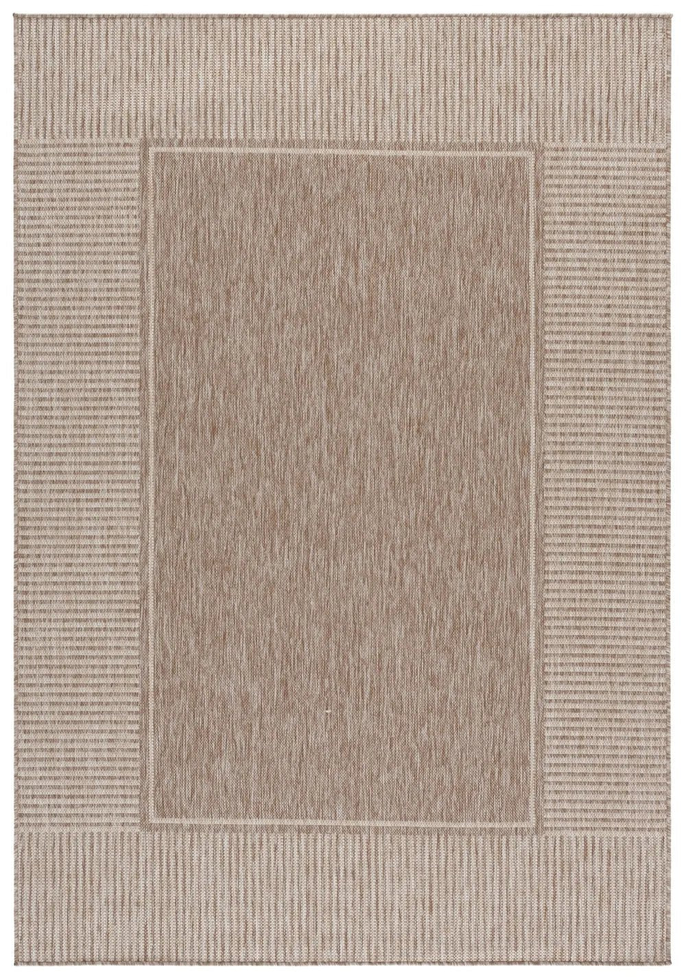 Safavieh Beach House 5'-3" x 7'-6" Rug in Beige / Light Beige
