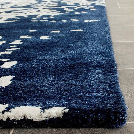 Safavieh Bella Bel125D Navy / Ivory Rugs.