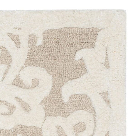 Safavieh Bella Bel127B Sand / Ivory Rugs.