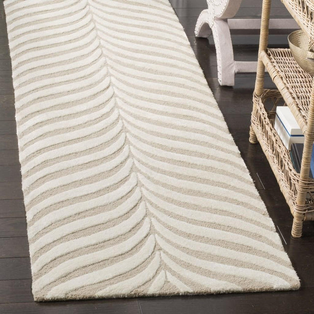 Safavieh Bella Bel135A Sand / Ivory Rugs - bel135a-24