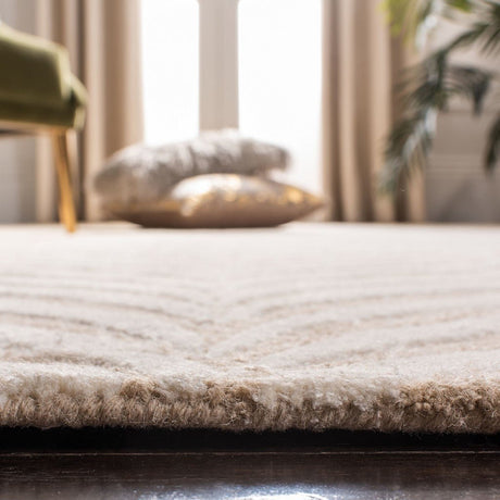 Safavieh Bella Bel135A Sand / Ivory Rugs - bel135a-5sq