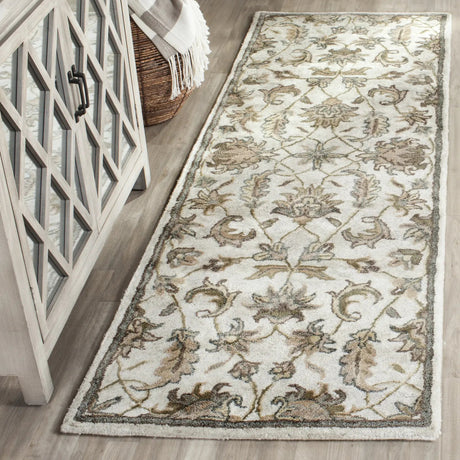 Safavieh Bella 2'-3" x 7'-0" Rug in Ivory / Light Grey
