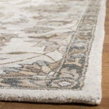 Safavieh Bella 5'-0" x 8'-0" Rug in Ivory / Light Grey
