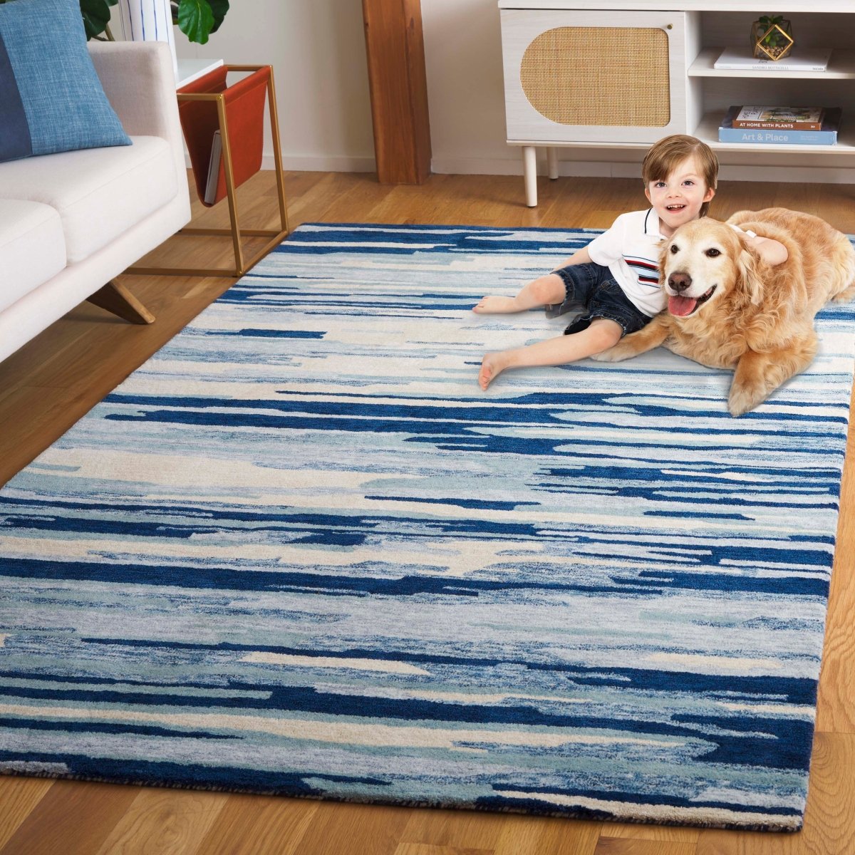 Safavieh Bellagio Blg201M Blue/Ivory Rug.