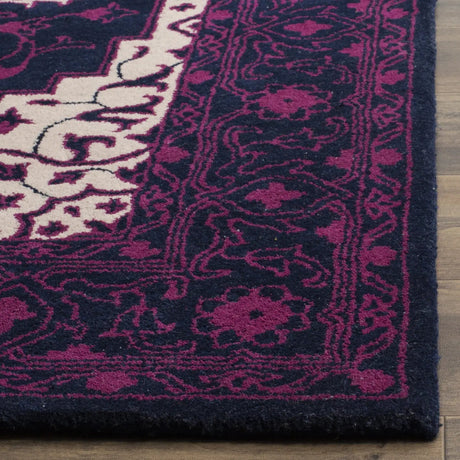 Safavieh Bellagio 5'-0" x 8'-0" Rug in Purple / Ivory