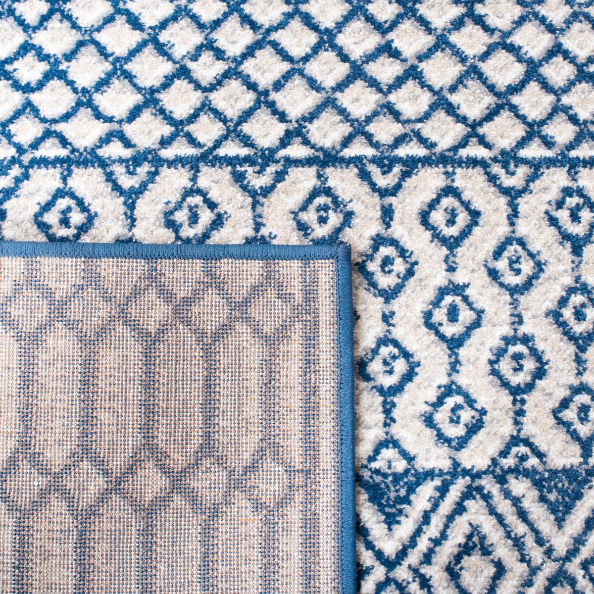 Safavieh Belmont Bmt132N Navy/Grey Rugs.