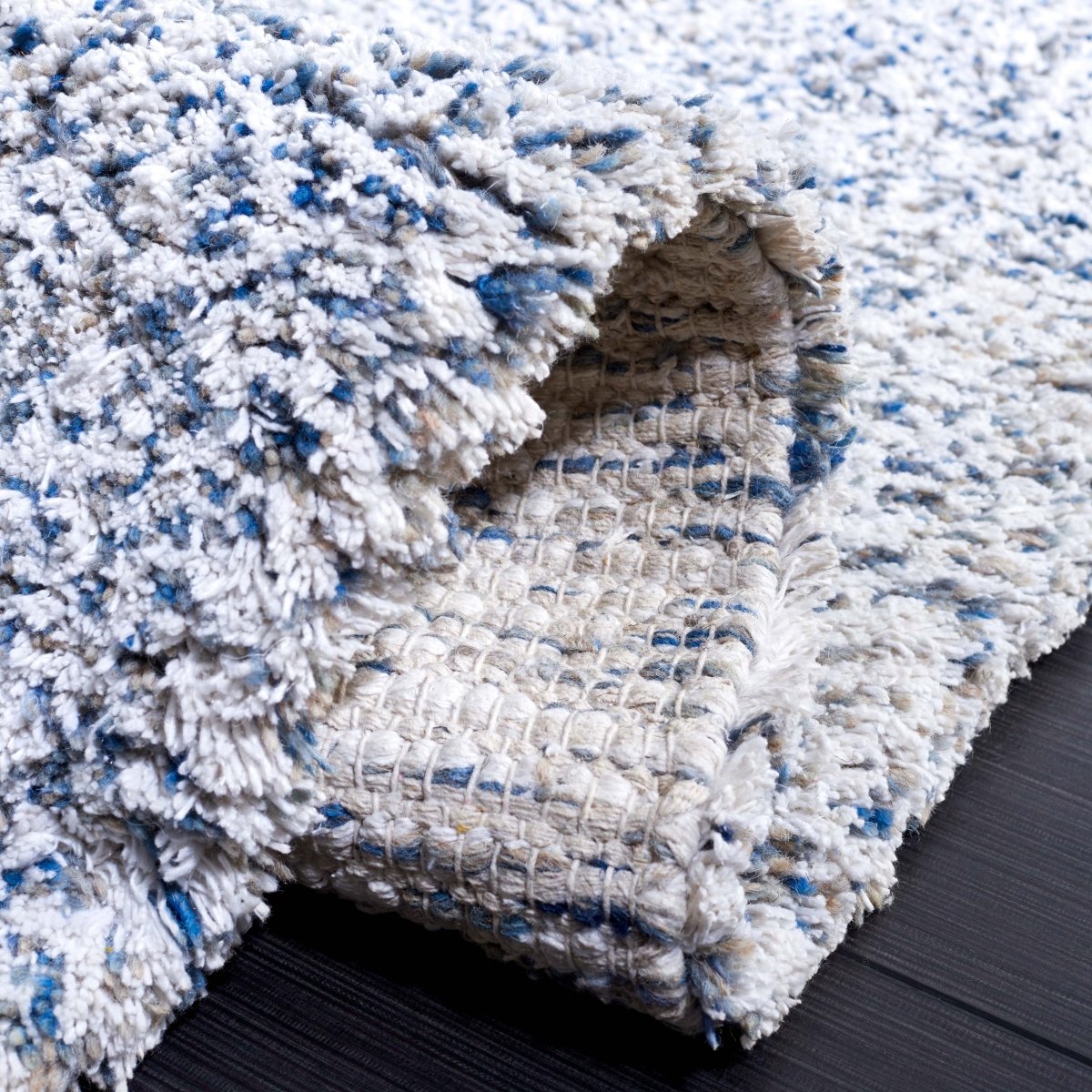 Safavieh Berber Brb101M Ivory/Blue Rug.