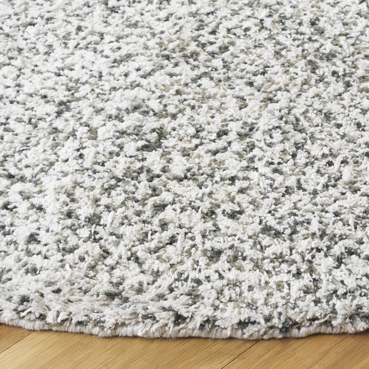 Safavieh Berber 6'-0" x 6'-0" Rug in Ivory / Green