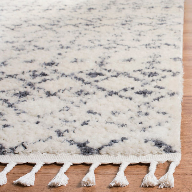 Safavieh Berber Fringe Shag Bfg516A Cream/Dark Grey Rug.