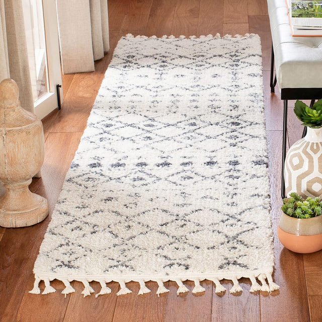 Safavieh Berber Fringe Shag Bfg516A Cream/Dark Grey Rug.