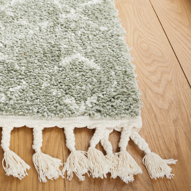 Safavieh Berber Fringe Shag Bfg516W Sage/Ivory Rug.