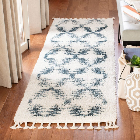 Safavieh Berber Fringe Shag Bfg524A Cream/Blue Rug.