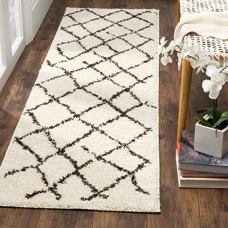 Safavieh Berber Shag Ber162A Creme / Brown Rugs.