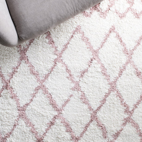 Safavieh Berber Shag Ber165A Ivory/Light Rose Rugs.