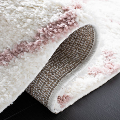Safavieh Berber Shag Ber165A Ivory/Light Rose Rugs.