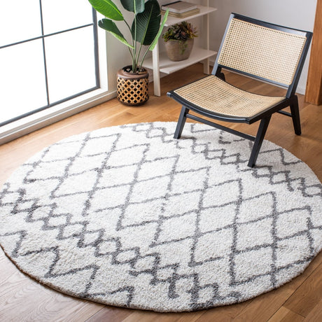 Safavieh Berber Shag Ber194A Ivory/Grey Rugs.