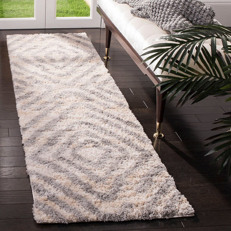 Safavieh Berber Shag Ber218A Cream/Grey Rug.