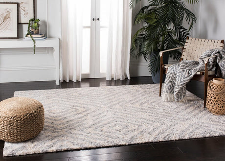 Safavieh Berber Shag Ber218A Cream/Grey Rug.