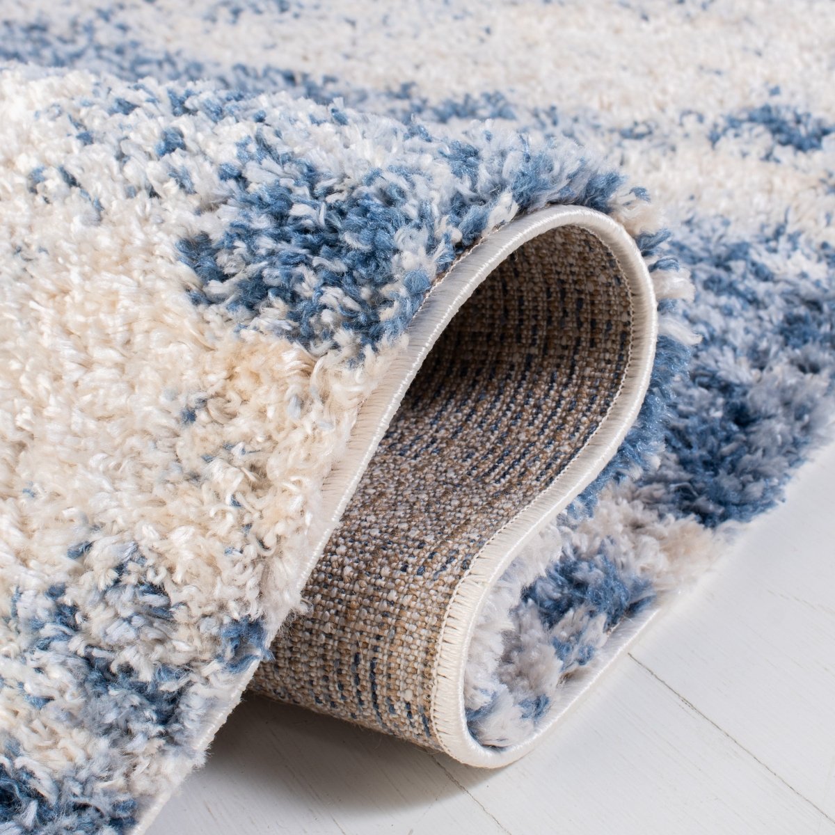 Safavieh Berber Shag Ber219B Beige/Blue Rugs.