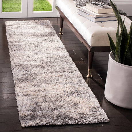 Safavieh Berber Shag Ber219G Grey / Cream Rugs.