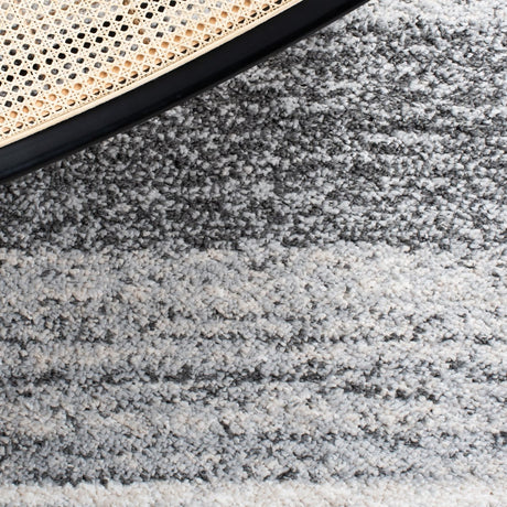 Safavieh Berber Shag Ber414F Grey/Charcoal Rugs.