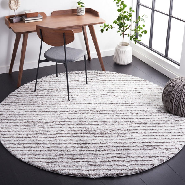 Safavieh Berber Shag Ber545F Grey/Dark Grey Rug.