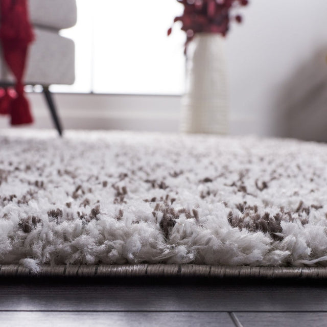 Safavieh Berber Shag Ber545F Grey/Dark Grey Rug.