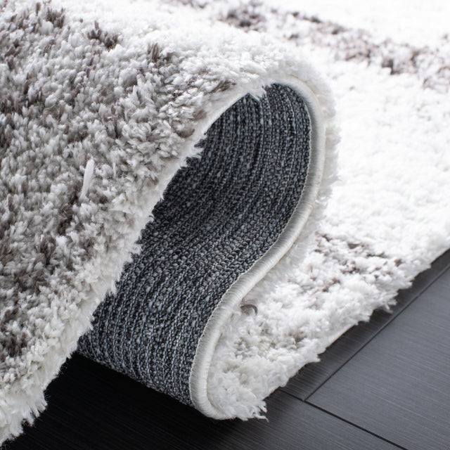 Safavieh Berber Shag Ber551F Grey/Dark Grey Rug.