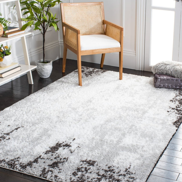 Safavieh Berber Shag Ber555F Light Grey/Dark Grey Rug.