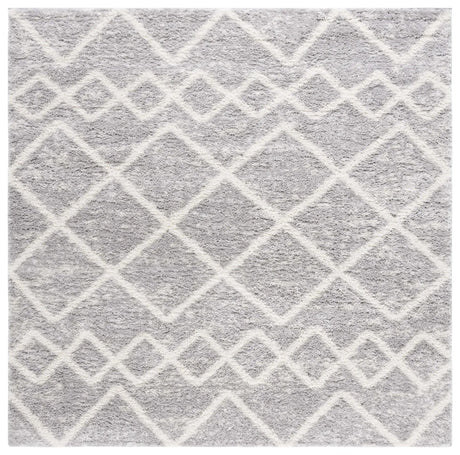 Safavieh Berber Shag 7'-0" x 7'-0" Rug in Grey / Ivory