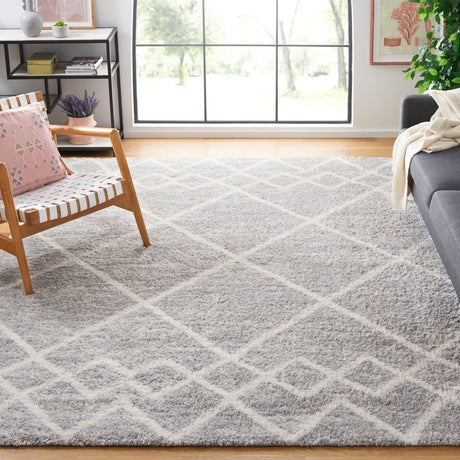 Safavieh Berber Shag Ber574G Ivory/Grey Rug - Safavieh - ber574g - 5r