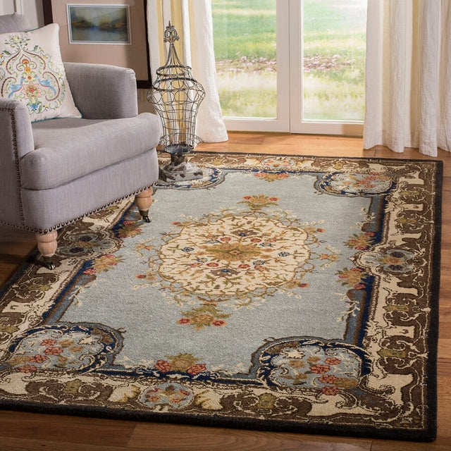 Safavieh Bergama Brg141A Light Blue / Ivory Rugs.