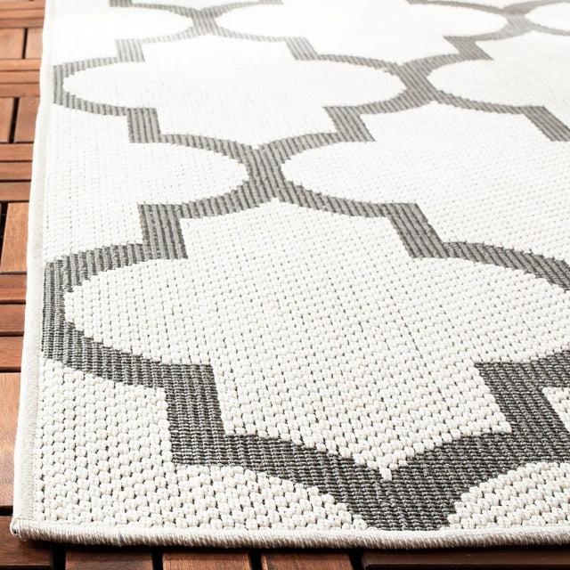 Safavieh Bermuda Bmu804B Ivory / Grey Rugs.