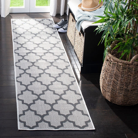 Safavieh Bermuda Bmu804B Ivory / Grey Rugs.