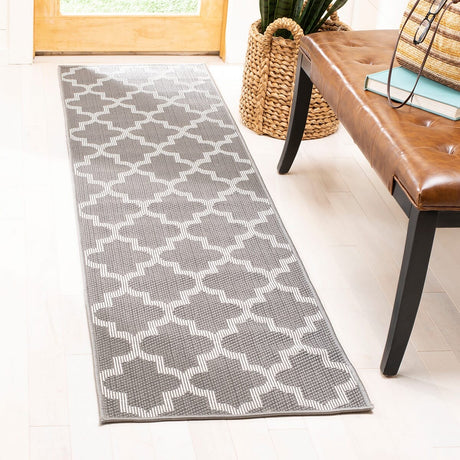 Safavieh Bermuda Bmu804F Grey / Ivory Rugs.